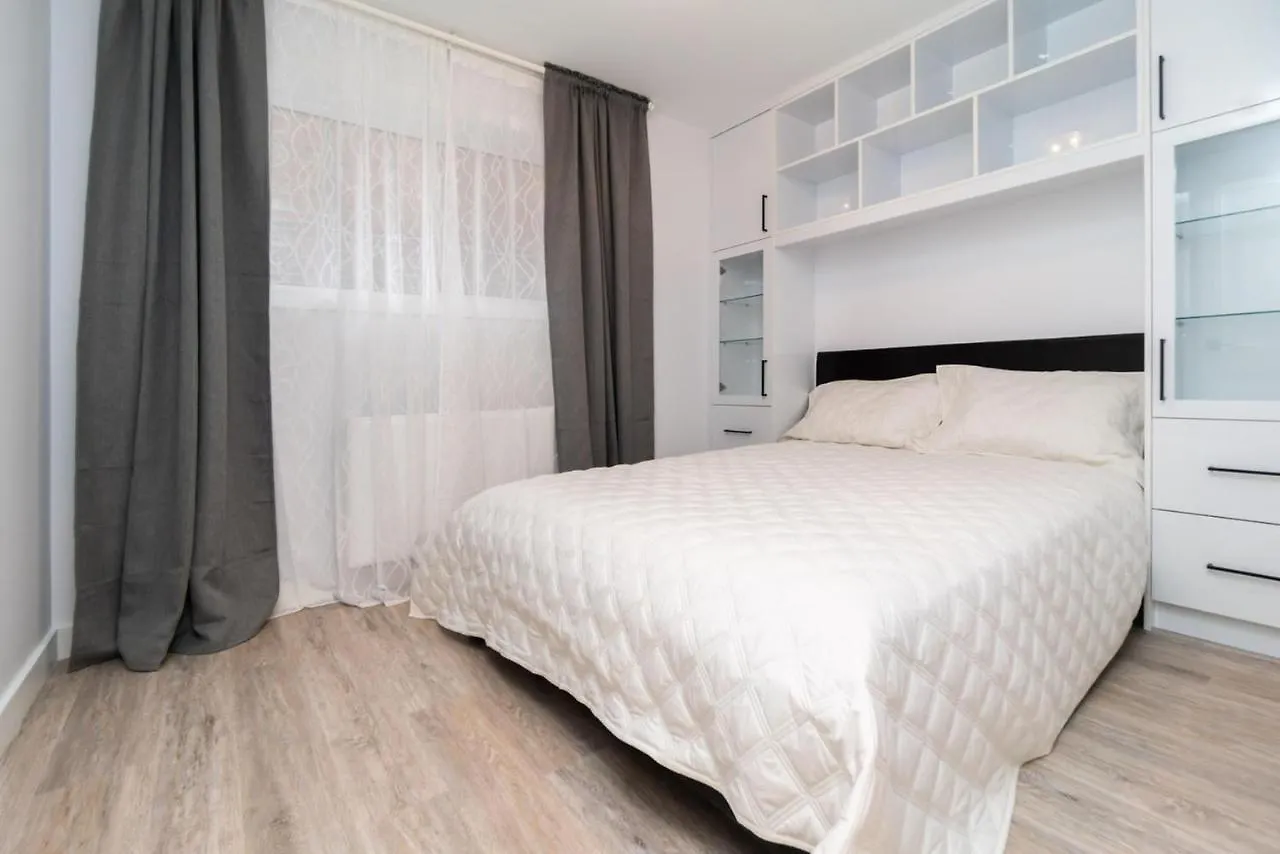 Your Comfy Home In Mid-Toronto Toronto