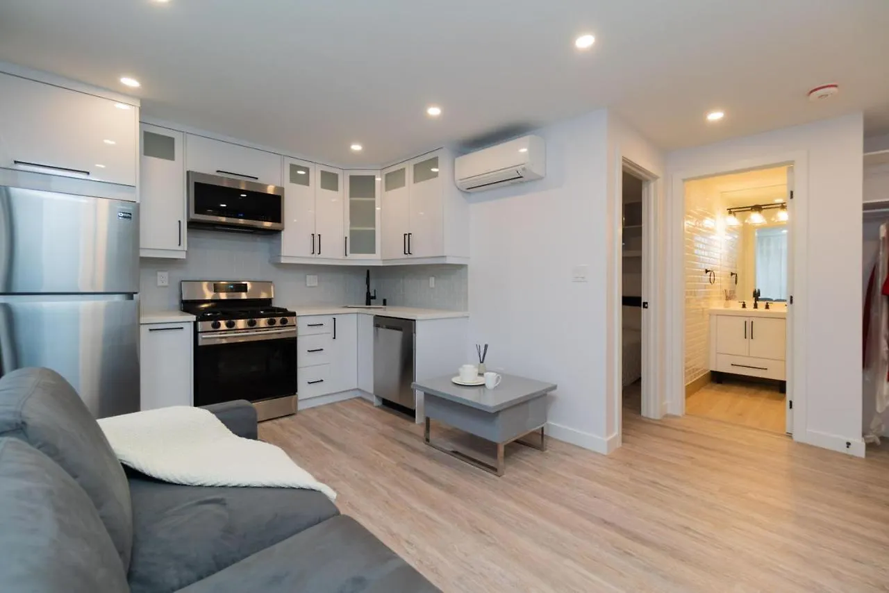 Your Comfy Home In Mid-Toronto Apartment