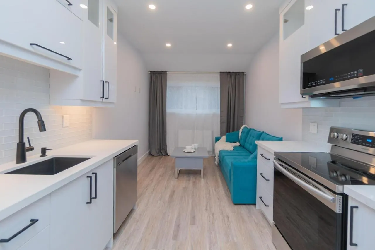 Apartment Your Comfy Home In Mid-Toronto