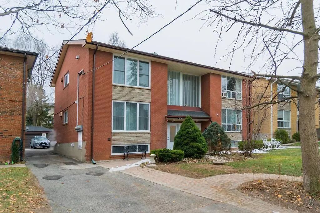 Your Comfy Home In Mid-Toronto Apartment Toronto