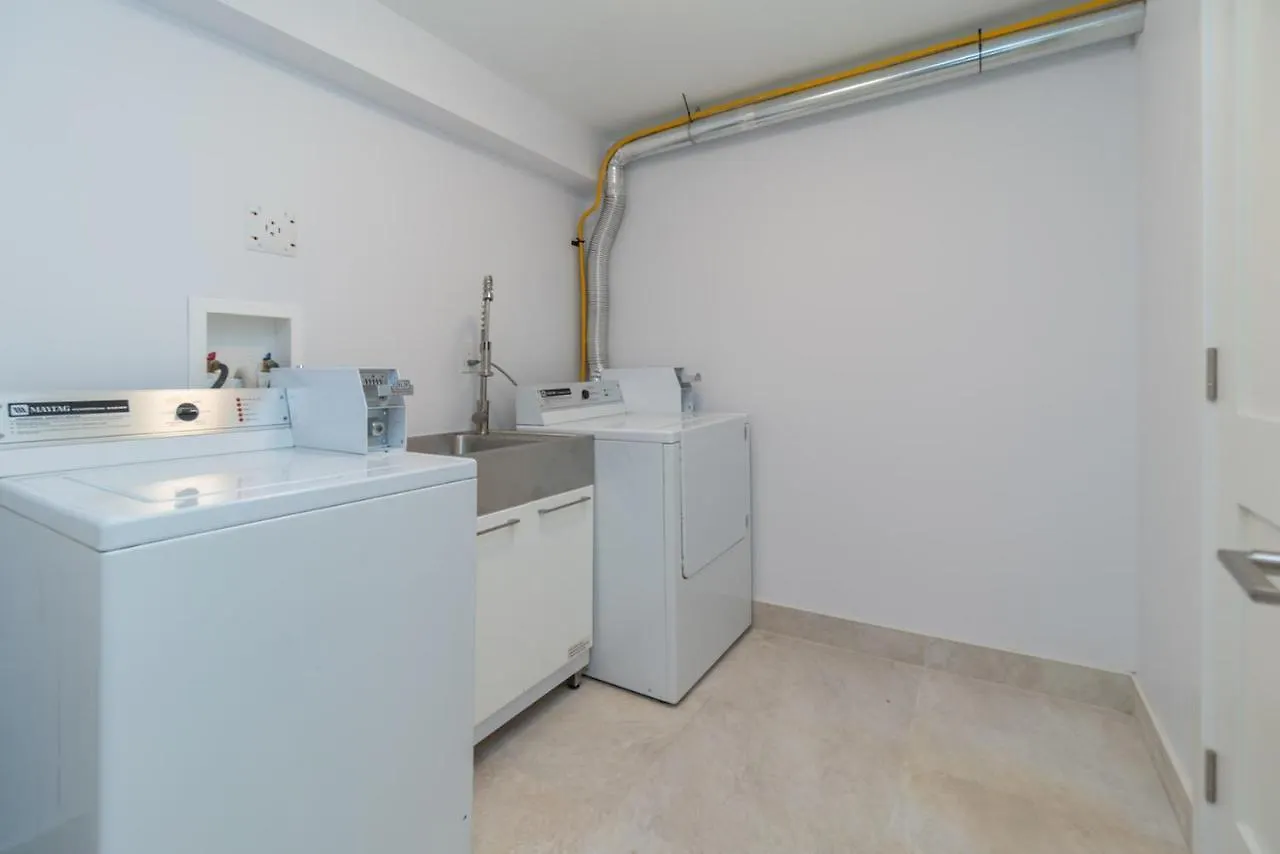 Your Comfy Home In Mid-Toronto Apartment